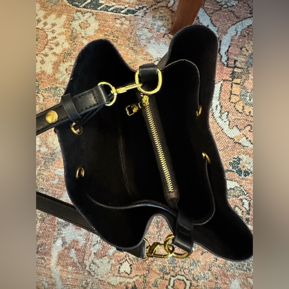 LV Dupe Bucket Bag 🤎🖤 - Picture 6 of 6